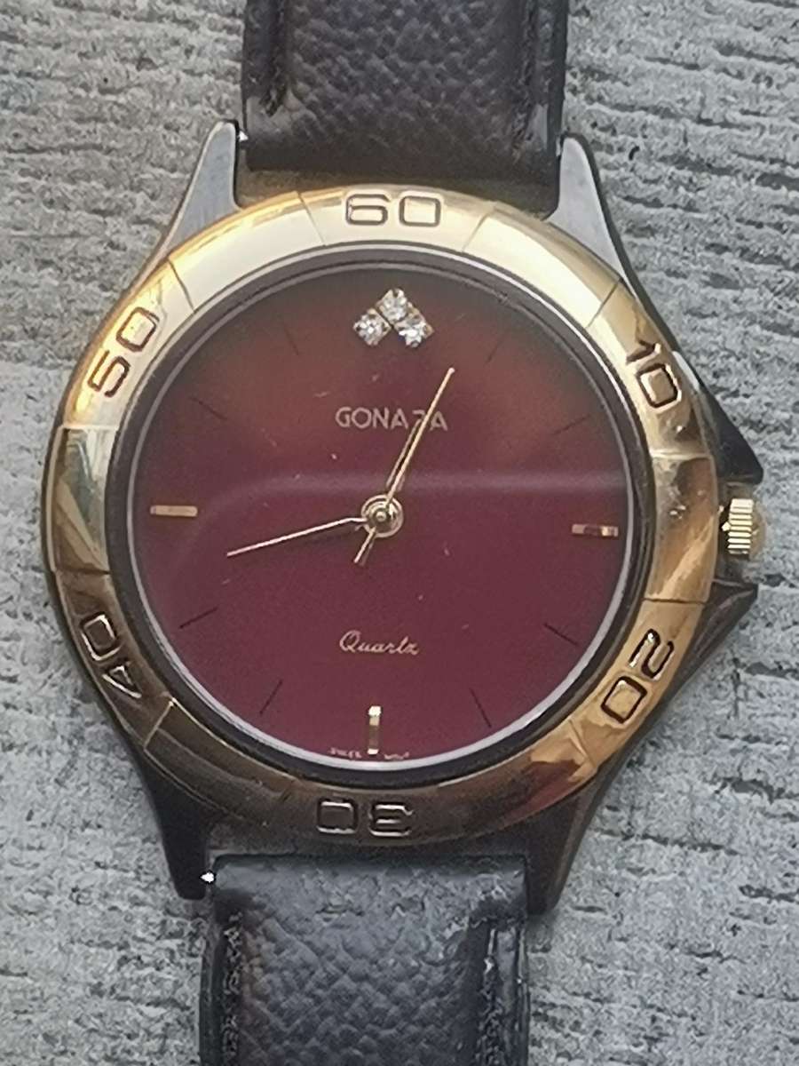 ELEGANT LADIES GONAJA GOLD PLATED WATCH IN EXCELLENT WORKING CONDITION