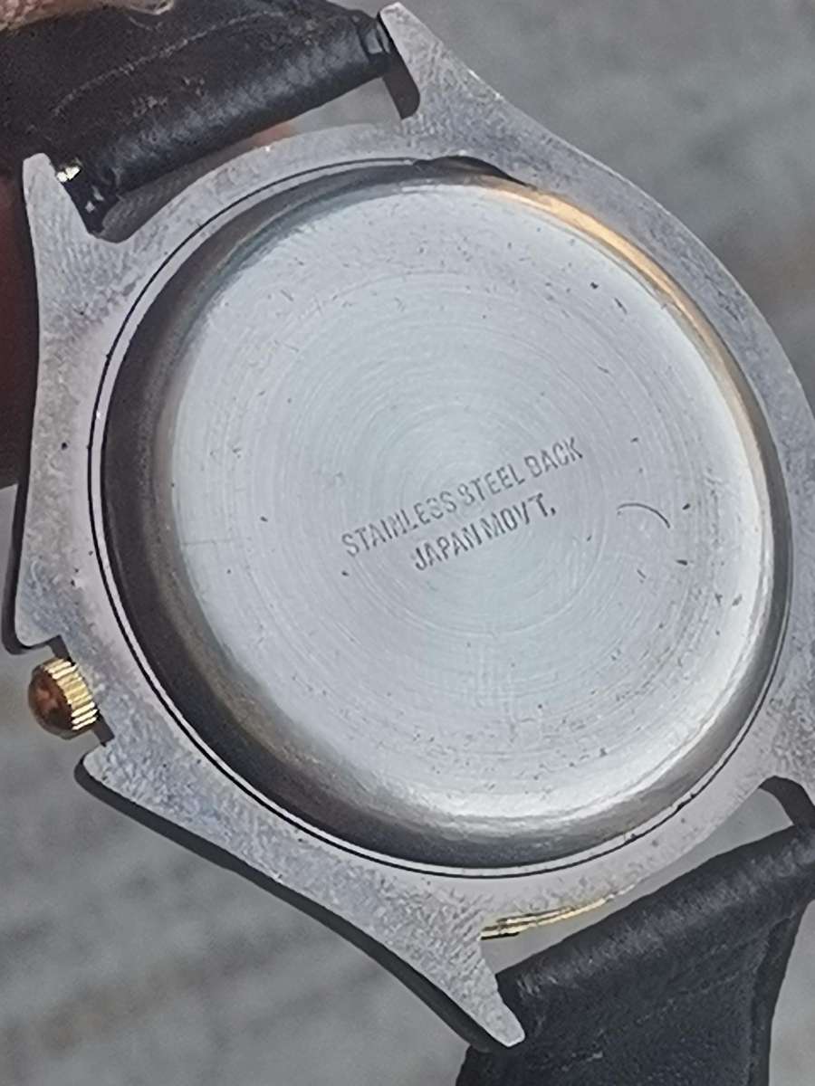 ELEGANT LADIES GONAJA GOLD PLATED WATCH IN EXCELLENT WORKING CONDITION