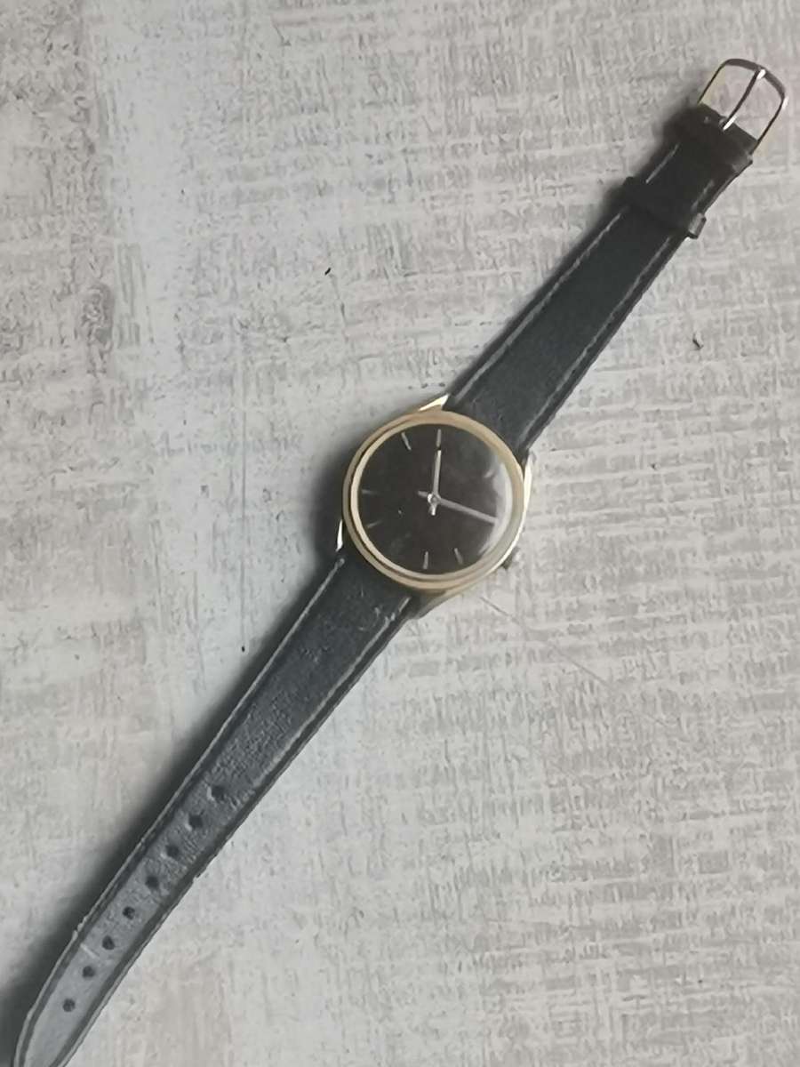 VINTAGE MENS ROMANO DELUXE 17 JEWELS WATCH IN EXCELLENT WORKING CONDITION