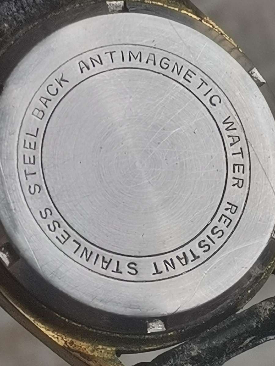 VINTAGE MENS ROMANO DELUXE 17 JEWELS WATCH IN EXCELLENT WORKING CONDITION