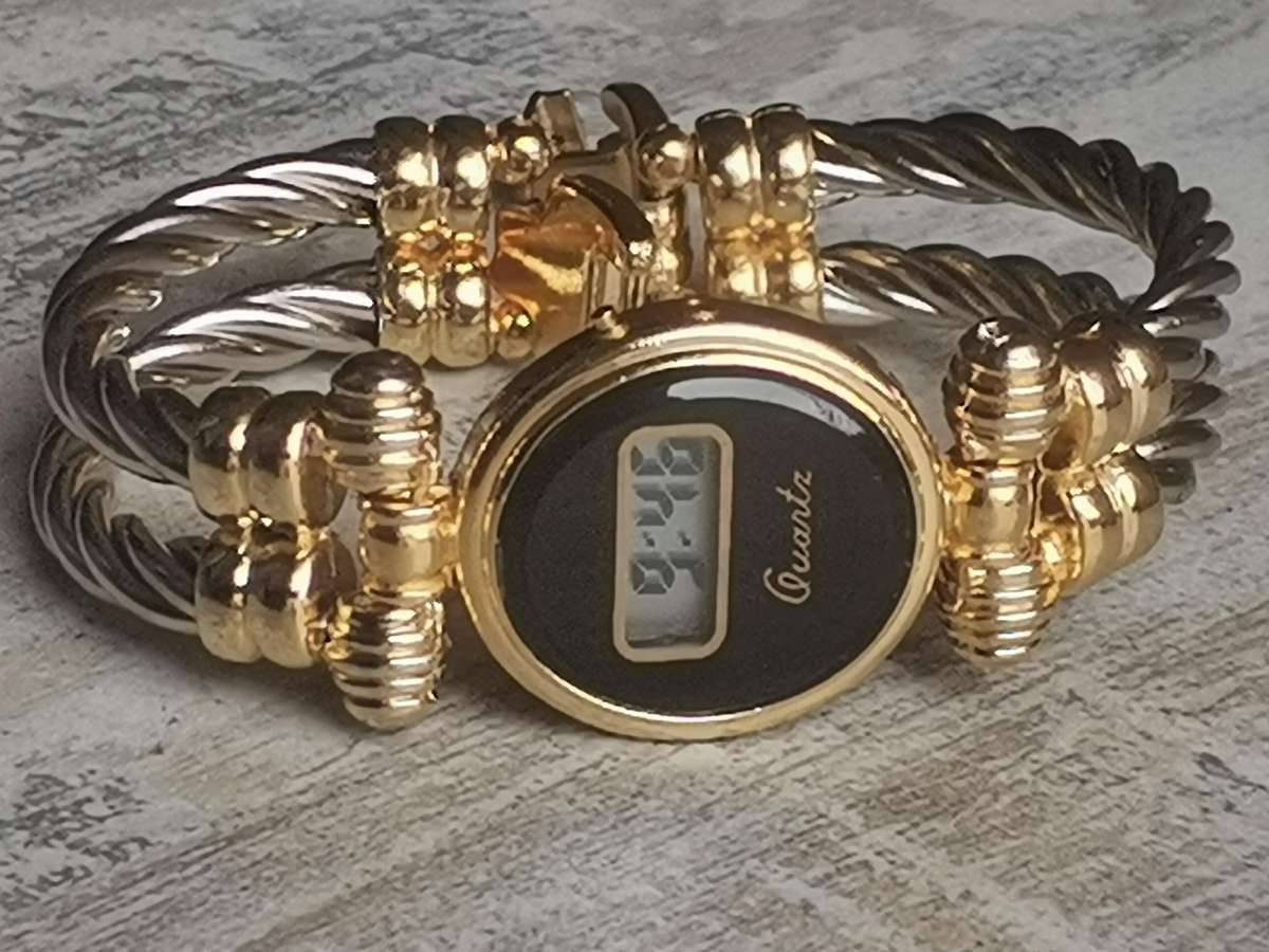 ELEGANT LADIES ROPE BRACELET DIGITAL WATCH IN EXCELLENT WORKING CONDITION