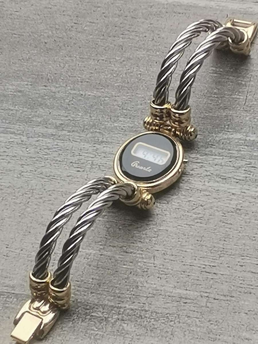 ELEGANT LADIES ROPE BRACELET DIGITAL WATCH IN EXCELLENT WORKING CONDITION