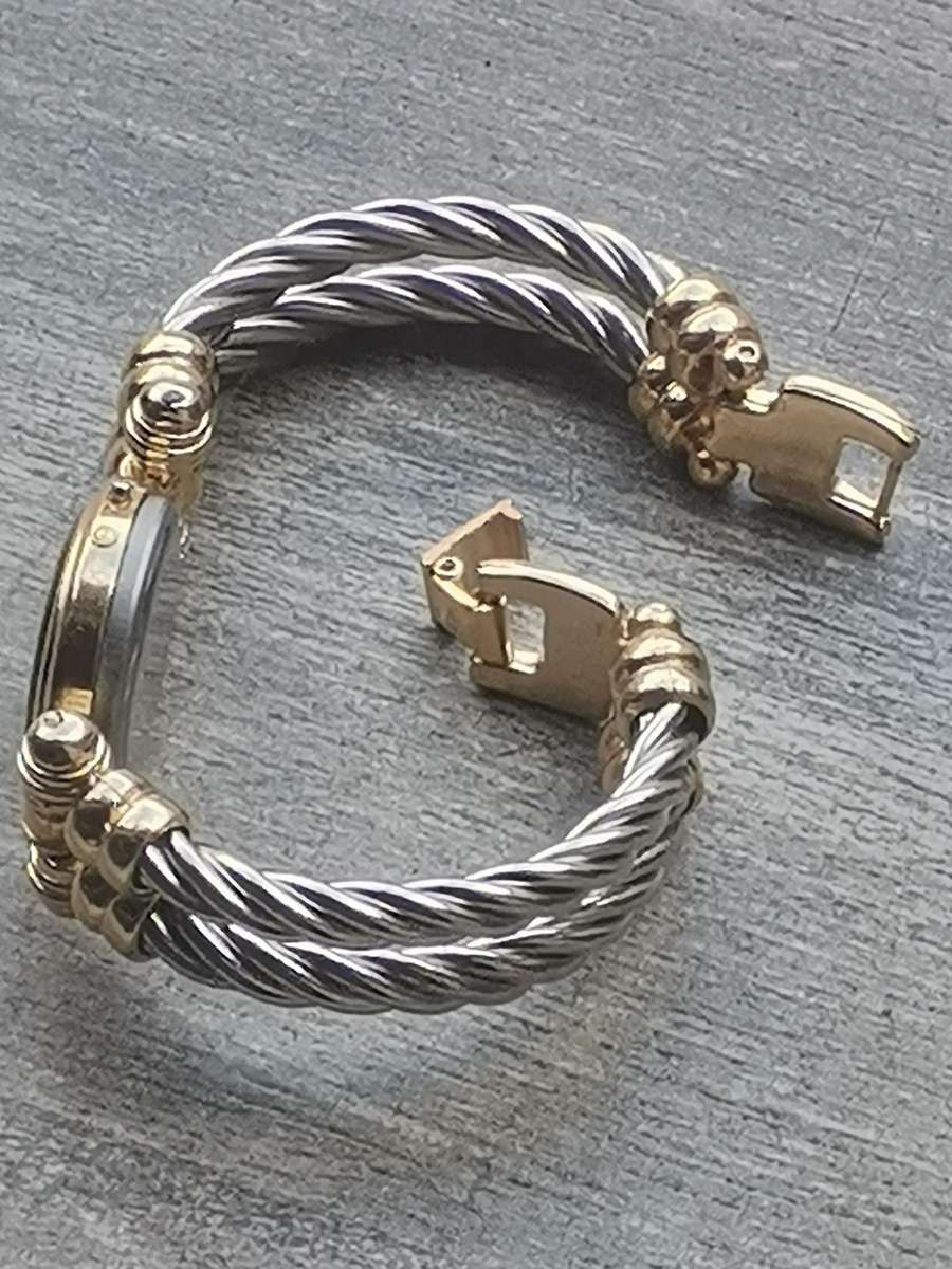 ELEGANT LADIES ROPE BRACELET DIGITAL WATCH IN EXCELLENT WORKING CONDITION