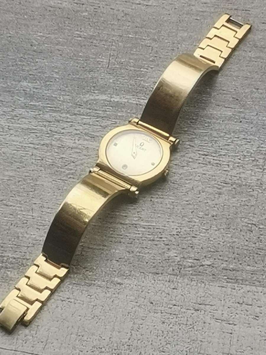 LADIES LUCENT GOLD PLATED WATCH IN EXCELLENT WORKING CONDITION