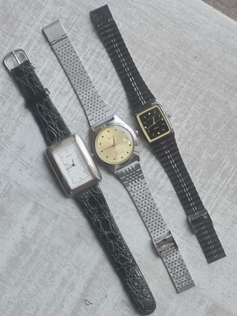 MENS VINTAGE WATCH COLLECTION ALL IN GOOD WORKING CONDITION