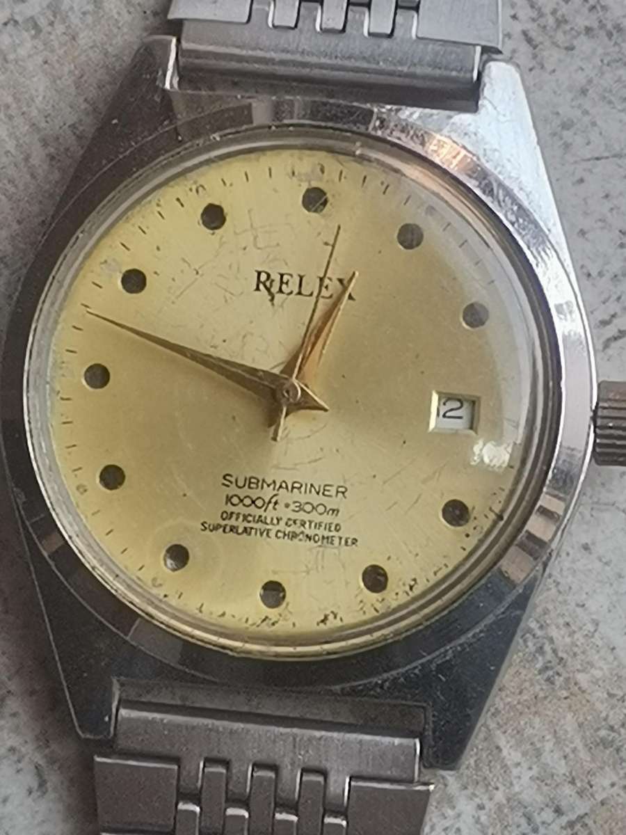 MENS VINTAGE WATCH COLLECTION ALL IN GOOD WORKING CONDITION