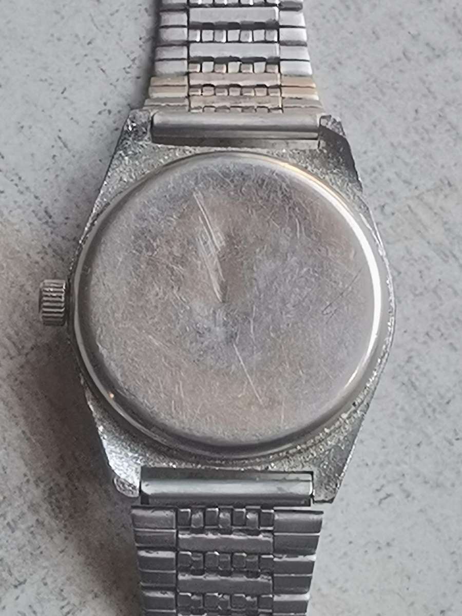 MENS VINTAGE WATCH COLLECTION ALL IN GOOD WORKING CONDITION