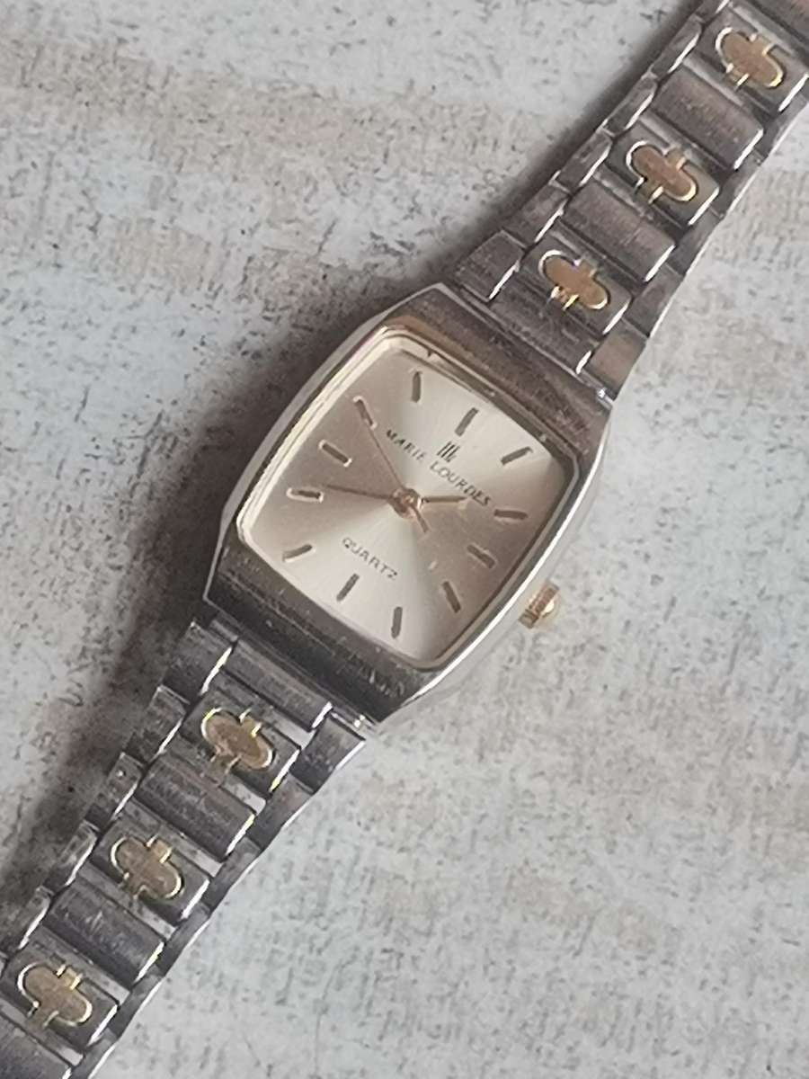 LADIES WATCH COLLECTION ALL IN EXCELLENT WORKING CONDITION - BIDDING FOR ALL 3