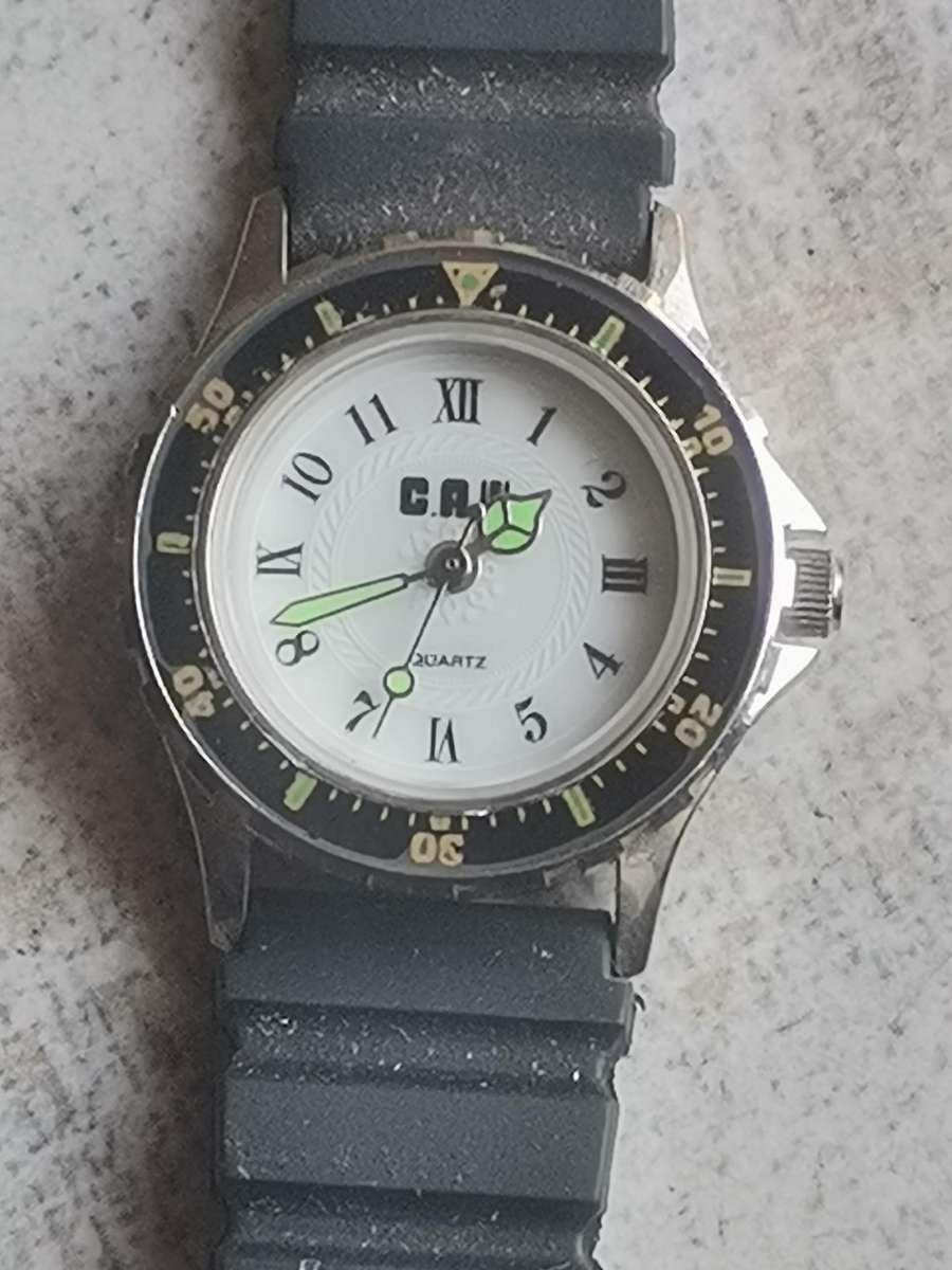 LADIES WATCH COLLECTION ALL IN EXCELLENT WORKING CONDITION - BIDDING FOR ALL 3