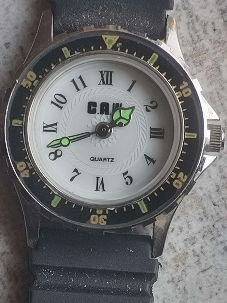 LADIES WATCH COLLECTION ALL IN EXCELLENT WORKING CONDITION - BIDDING FOR ALL 3