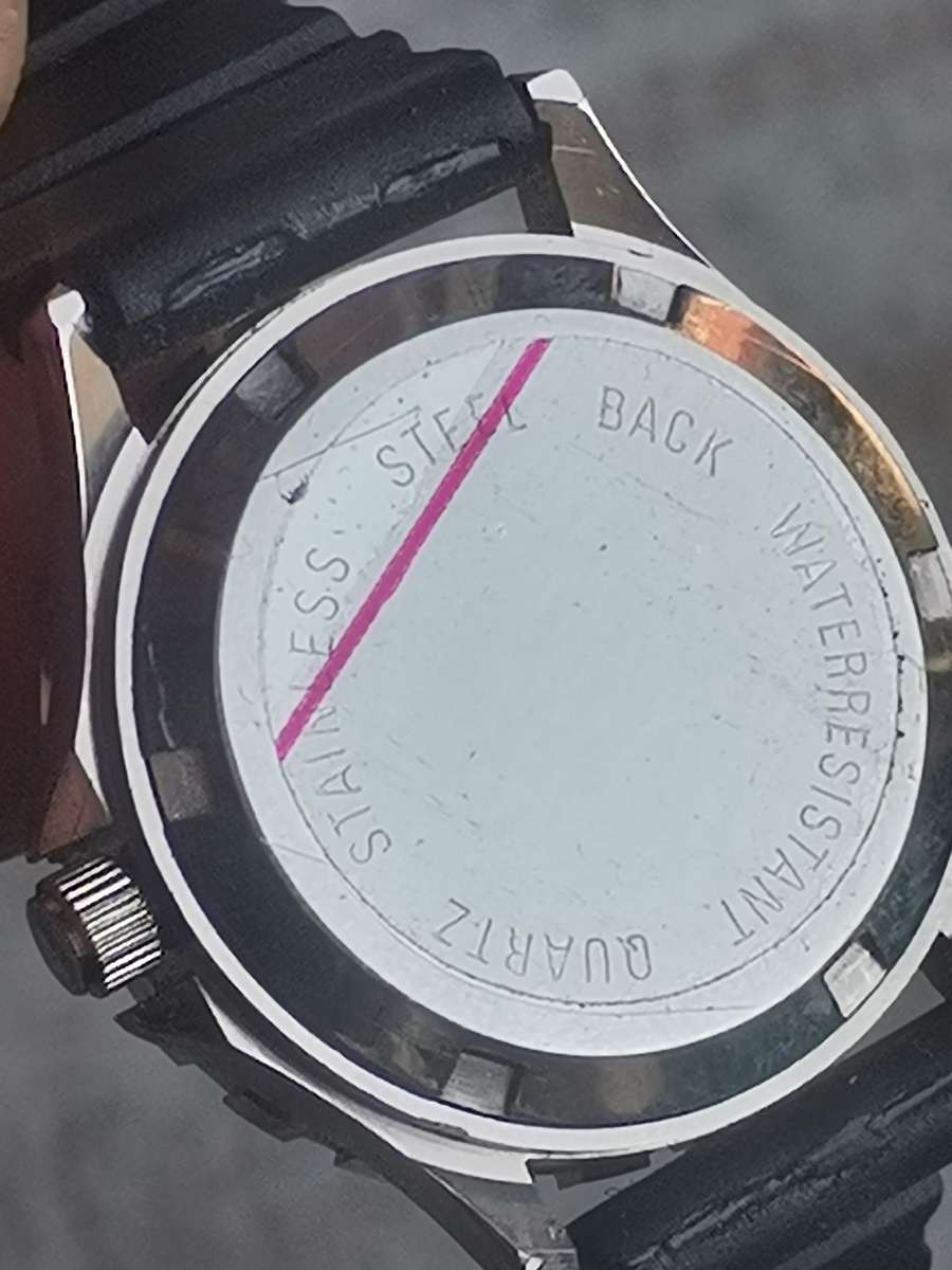 LADIES WATCH COLLECTION ALL IN EXCELLENT WORKING CONDITION - BIDDING FOR ALL 3