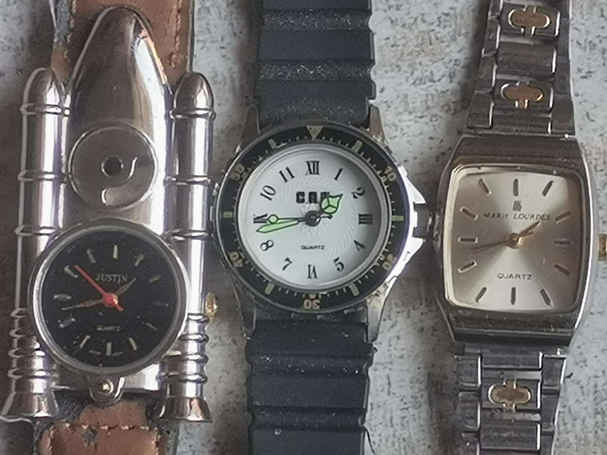 LADIES WATCH COLLECTION ALL IN EXCELLENT WORKING CONDITION - BIDDING FOR ALL 3