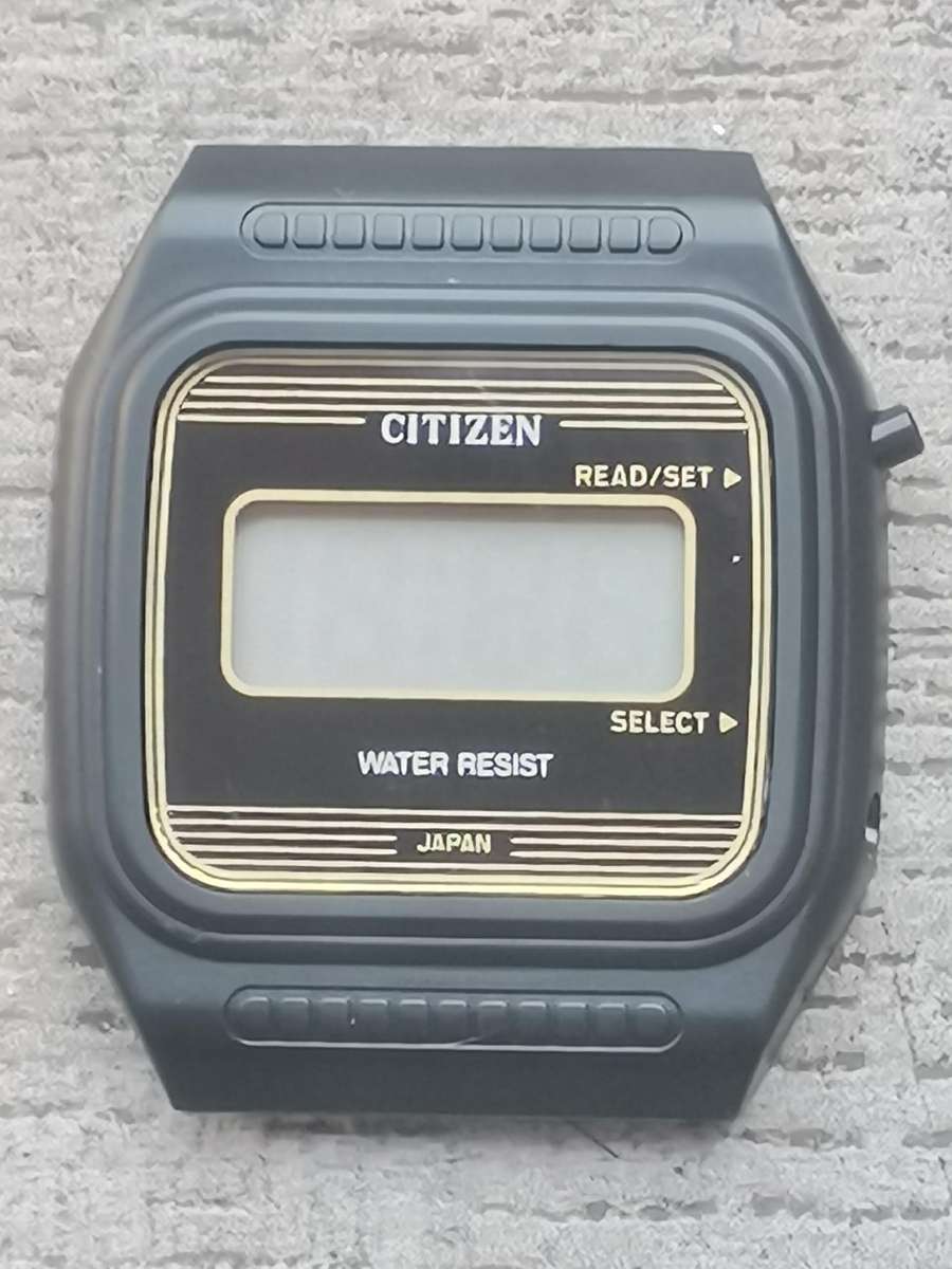 MENS VINTAGE, SCARCE AND HIGHLY COLLECTABLE CITIZEN P160 DIGITAL WATCH