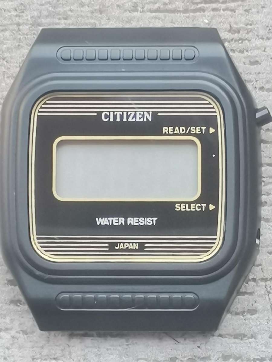 MENS VINTAGE, SCARCE AND HIGHLY COLLECTABLE CITIZEN P160 DIGITAL WATCH