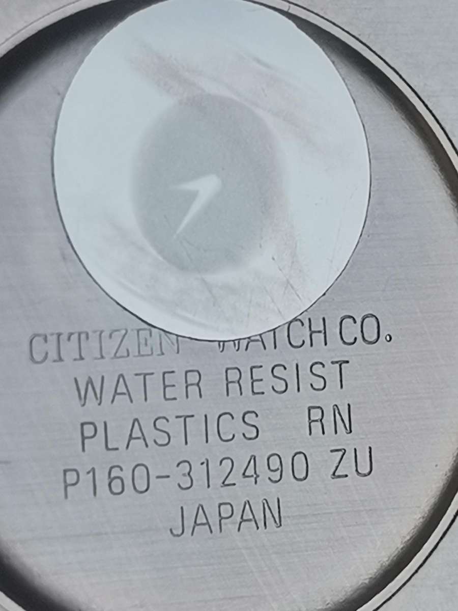 MENS VINTAGE, SCARCE AND HIGHLY COLLECTABLE CITIZEN P160 DIGITAL WATCH