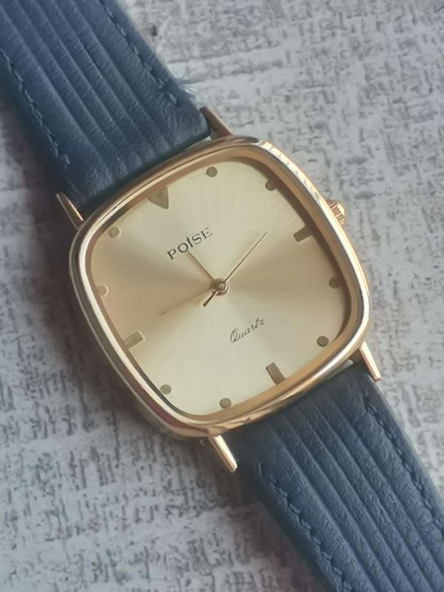 MENS VINTAGE POISE GOLD PLATED QUARTZ WATCH IN EXCELLENT WORKING CONDITION