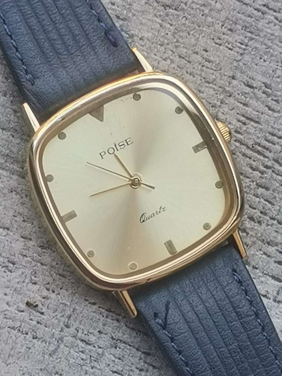 MENS VINTAGE POISE GOLD PLATED QUARTZ WATCH IN EXCELLENT WORKING CONDITION