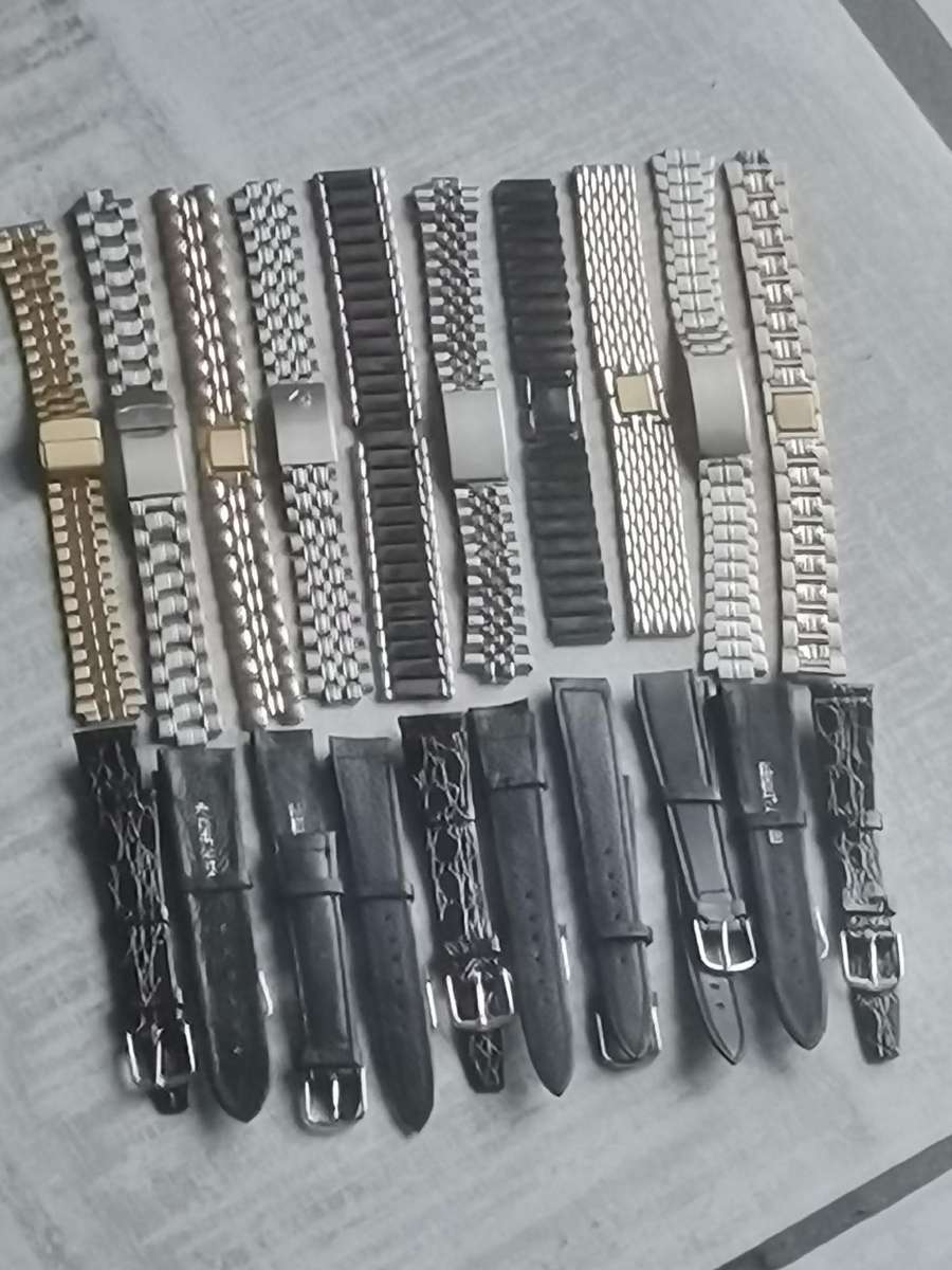 20 x WATCH STRAP COLLECTION - 10 STEEL + 10 LEATHER BIDDING FOR ALL 20 STRAPS