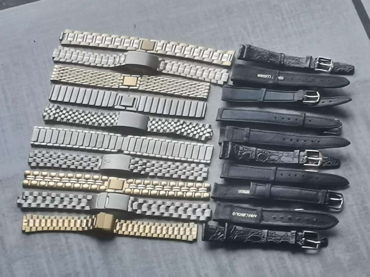 20 x WATCH STRAP COLLECTION - 10 STEEL + 10 LEATHER BIDDING FOR ALL 20 STRAPS