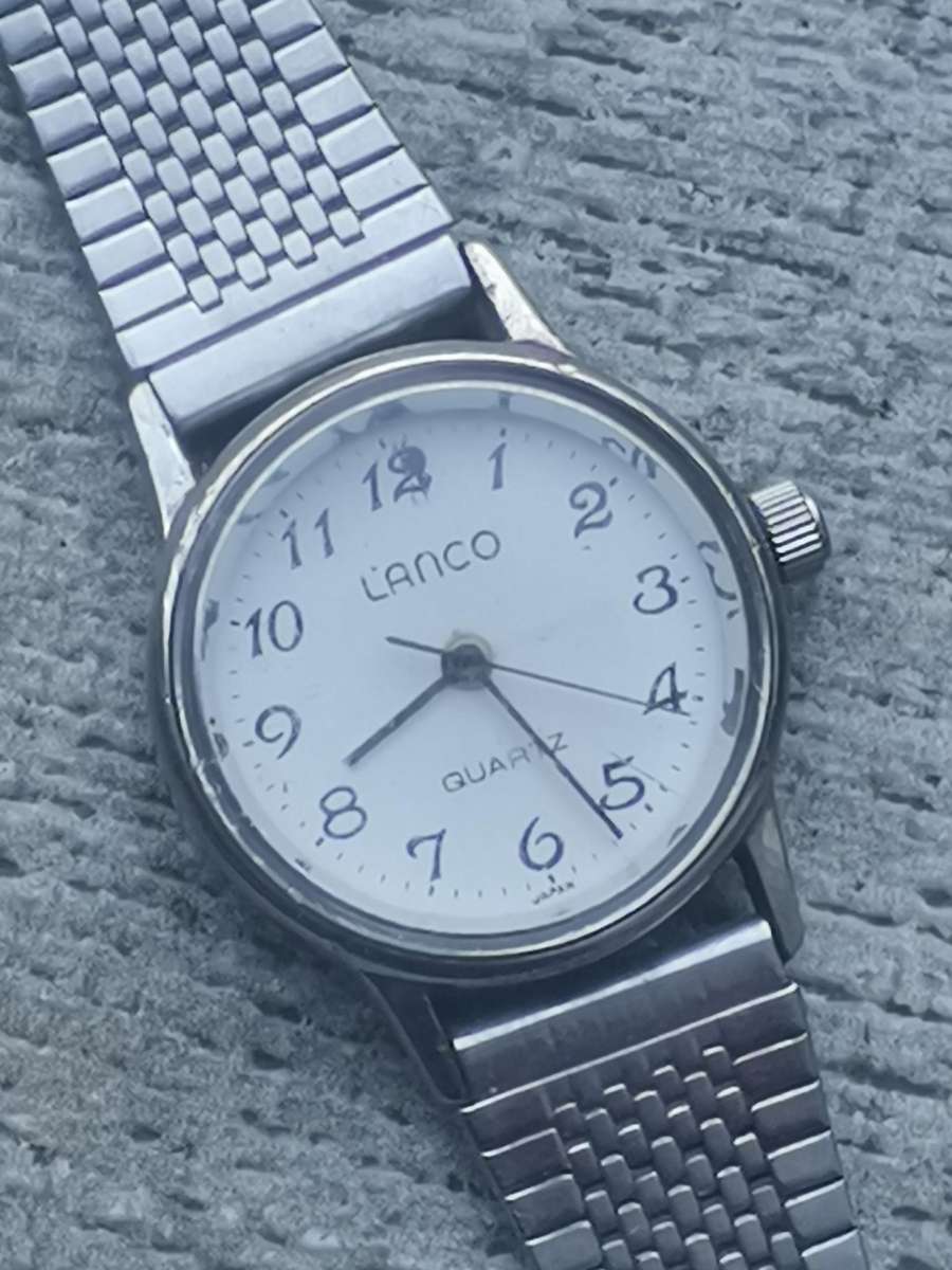 LADIES VINTAGE LANCO WATCH IN EXCELLENT WORKING CONDITION