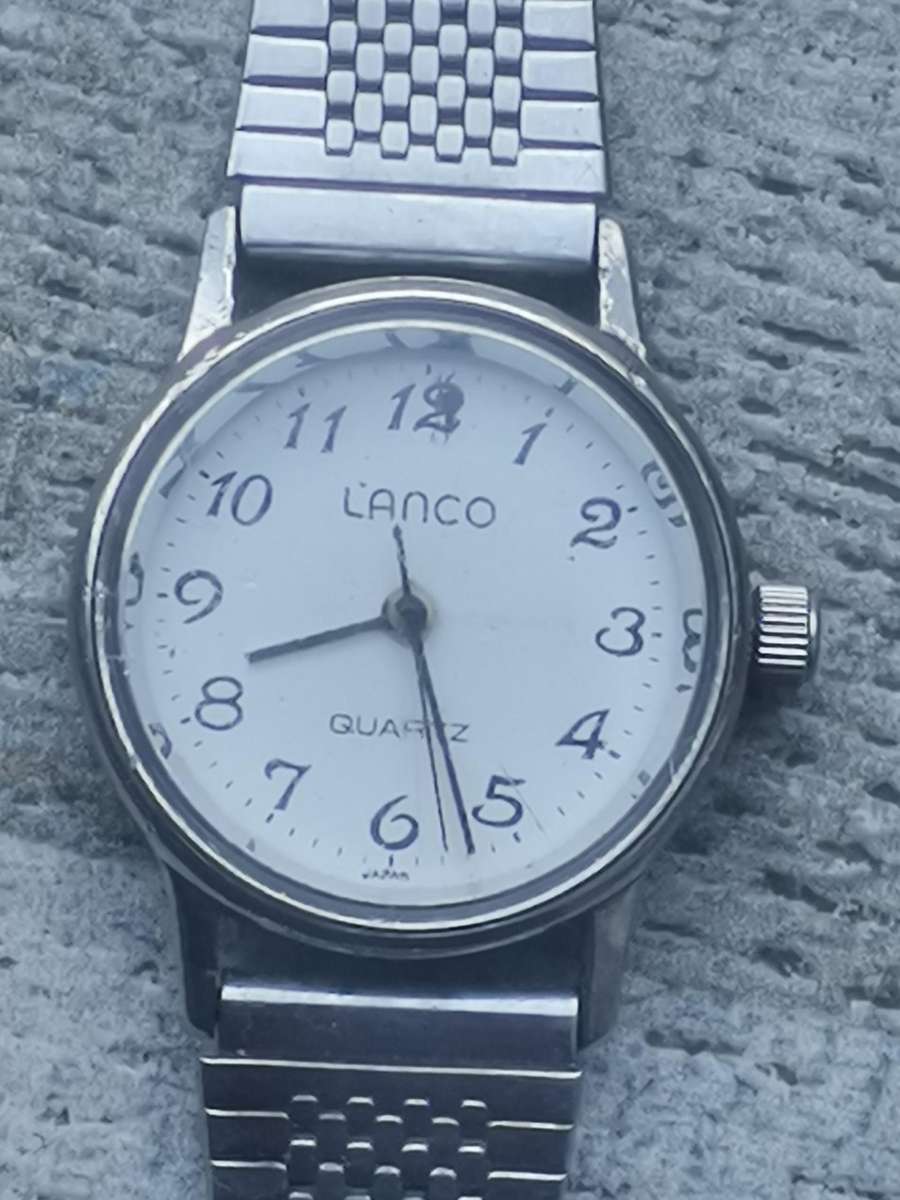 LADIES VINTAGE LANCO WATCH IN EXCELLENT WORKING CONDITION