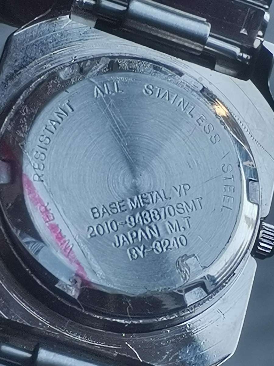 LADIES POISE STAINLESS STEEL WATCH WITH DAY/DATE FUNCTION IN EXCELLENT WORKING CONDITION