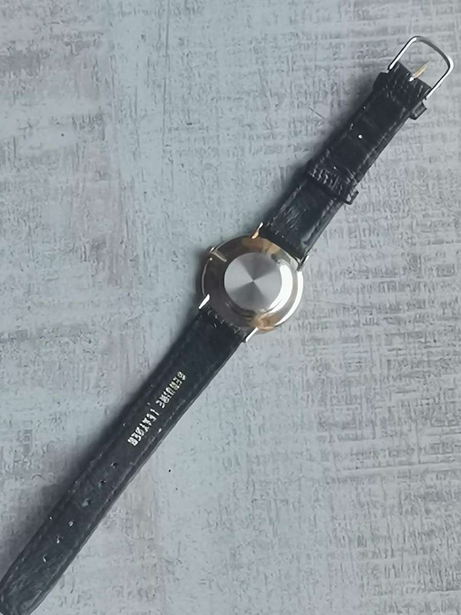 MENS VINTAGE POISE WATCH IN EXCELLENT WORKING CONDITION