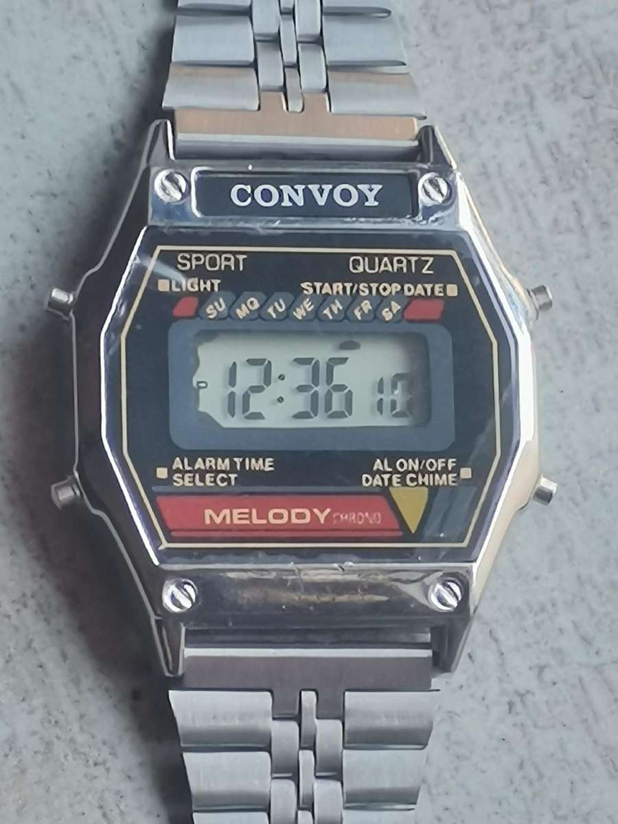 MENS VINTAGE CONVOY DIGITAL SPORTS WATCH IN EXCELLENT WORKING CONDITION