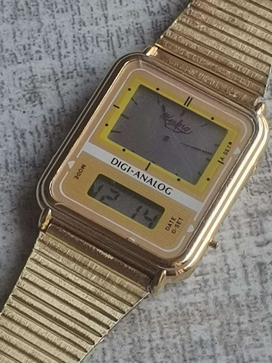 MENS VINTAGE ELECTRONIC DIGI-ANALOG GOLD PLATED WATCH IN EXCELLENT WORKING CONDITION