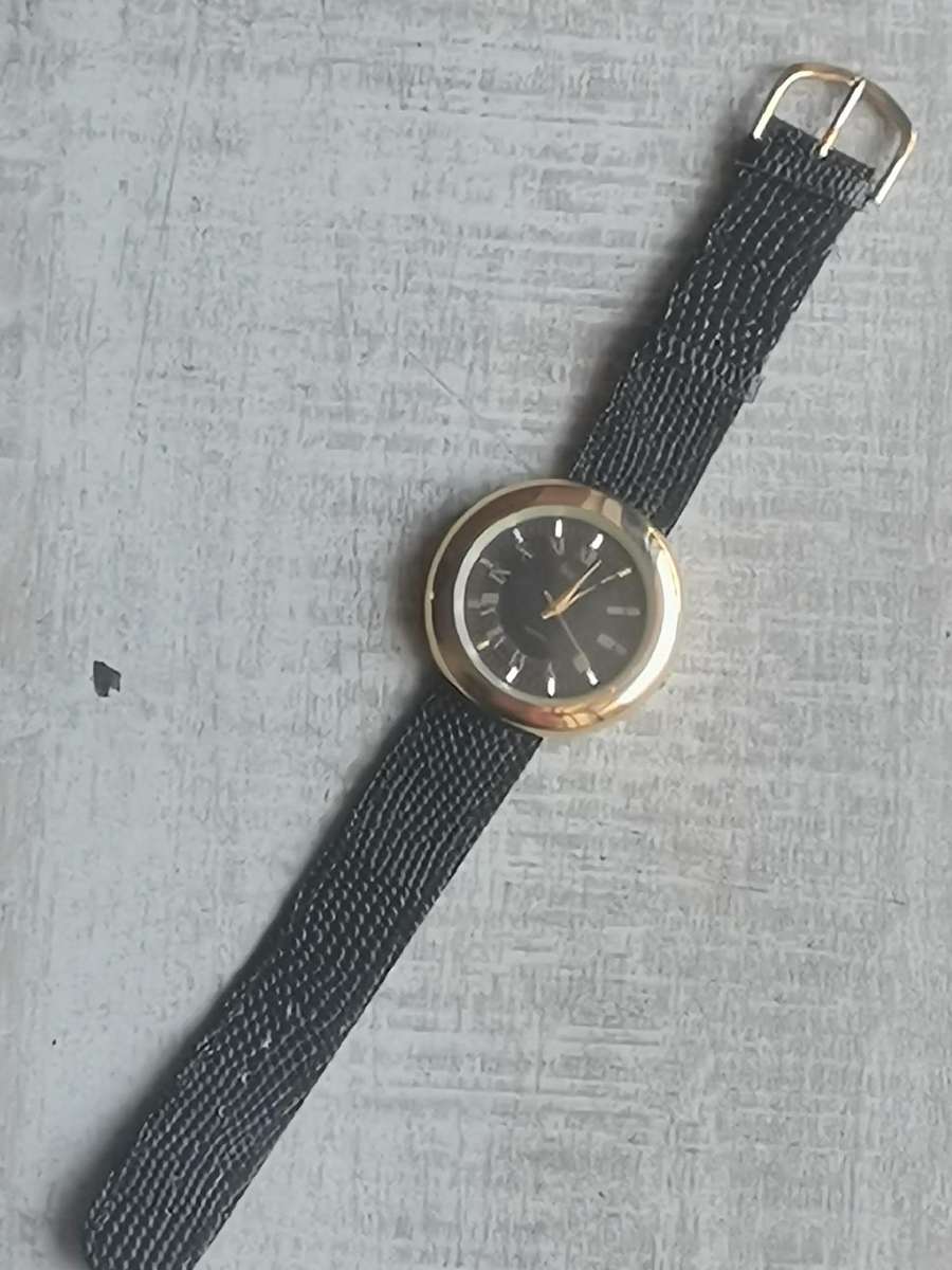 MENS VINTAGE SONIC GOLD PLATED WATCH IN EXCELLENT WORKING CONDITION