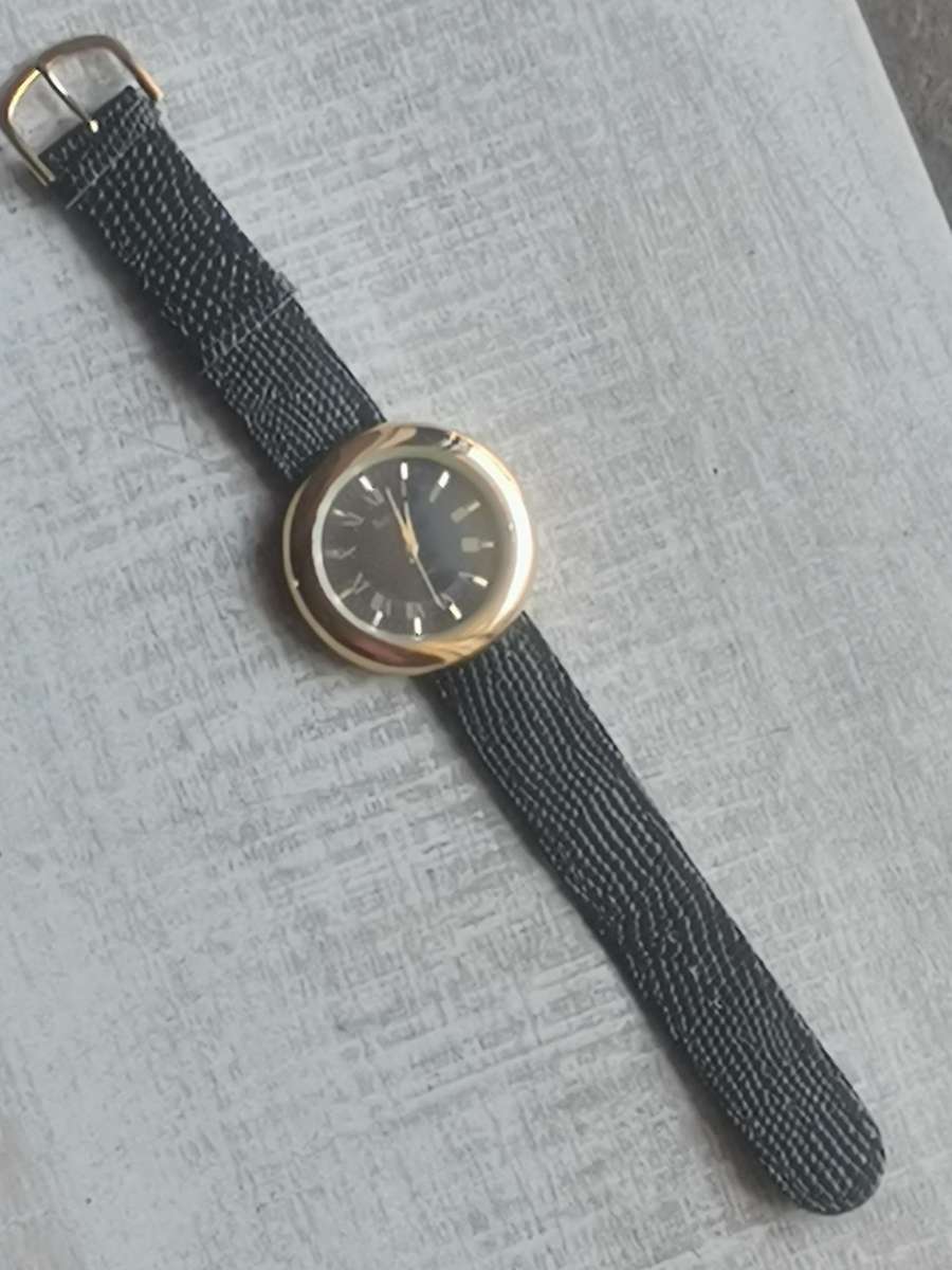 MENS VINTAGE SONIC GOLD PLATED WATCH IN EXCELLENT WORKING CONDITION