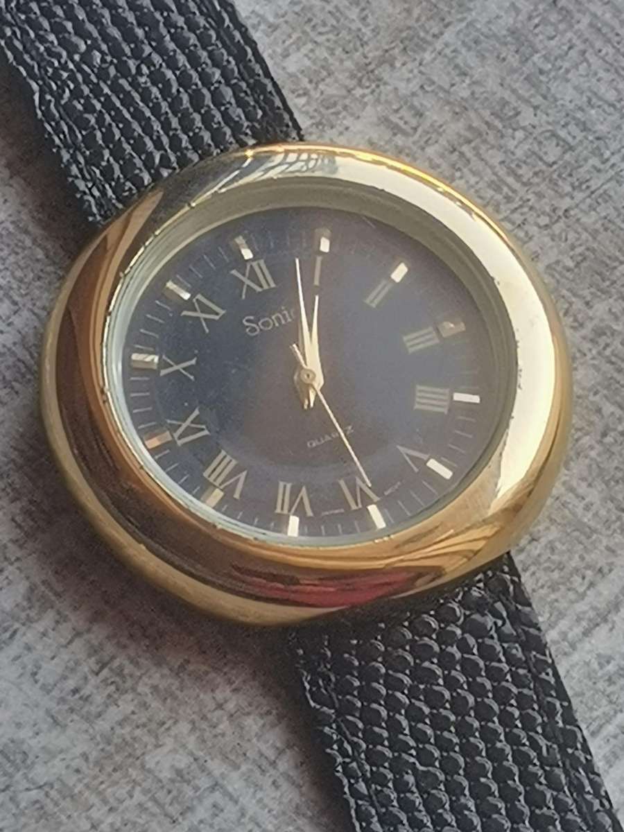 MENS VINTAGE SONIC GOLD PLATED WATCH IN EXCELLENT WORKING CONDITION