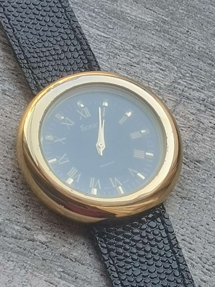 MENS VINTAGE SONIC GOLD PLATED WATCH IN EXCELLENT WORKING CONDITION