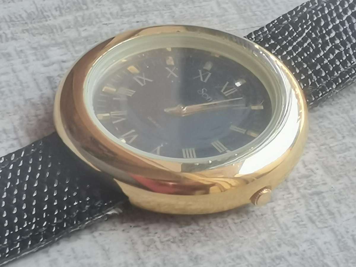 MENS VINTAGE SONIC GOLD PLATED WATCH IN EXCELLENT WORKING CONDITION