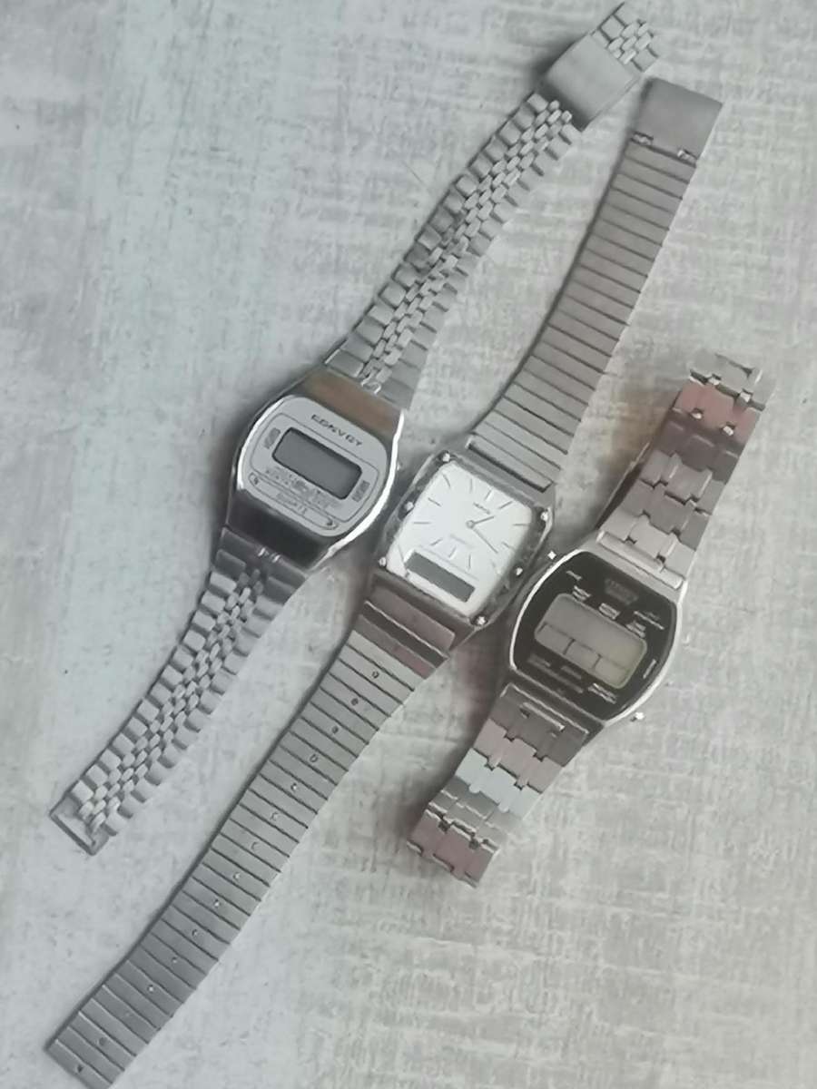 MENS VINTAGE DIGITAL WATCH COLLECTION - CITIZEN, LANCO AND CONVOY - BIDDING FOR ALL 3 WATCHES