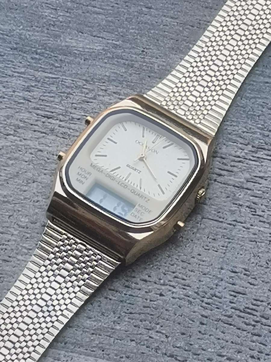 MENS VINTAGE OCCASION ANALOG/DIGITAL WATCH IN EXCELLENT WORKING CONDITION