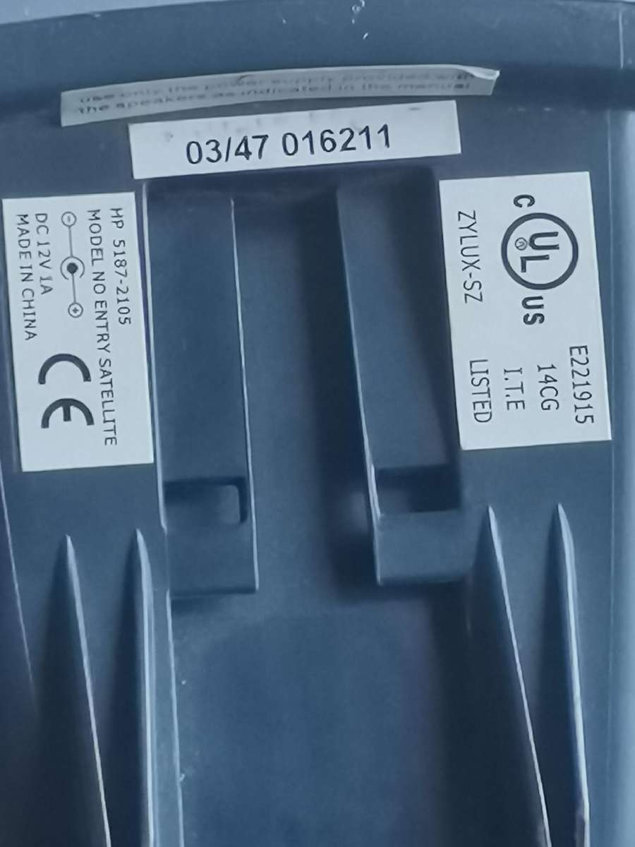 HARMAN KARDON COMPUTER/LAPTOP SPEAKERS IN GOOD WORKING CONDITION