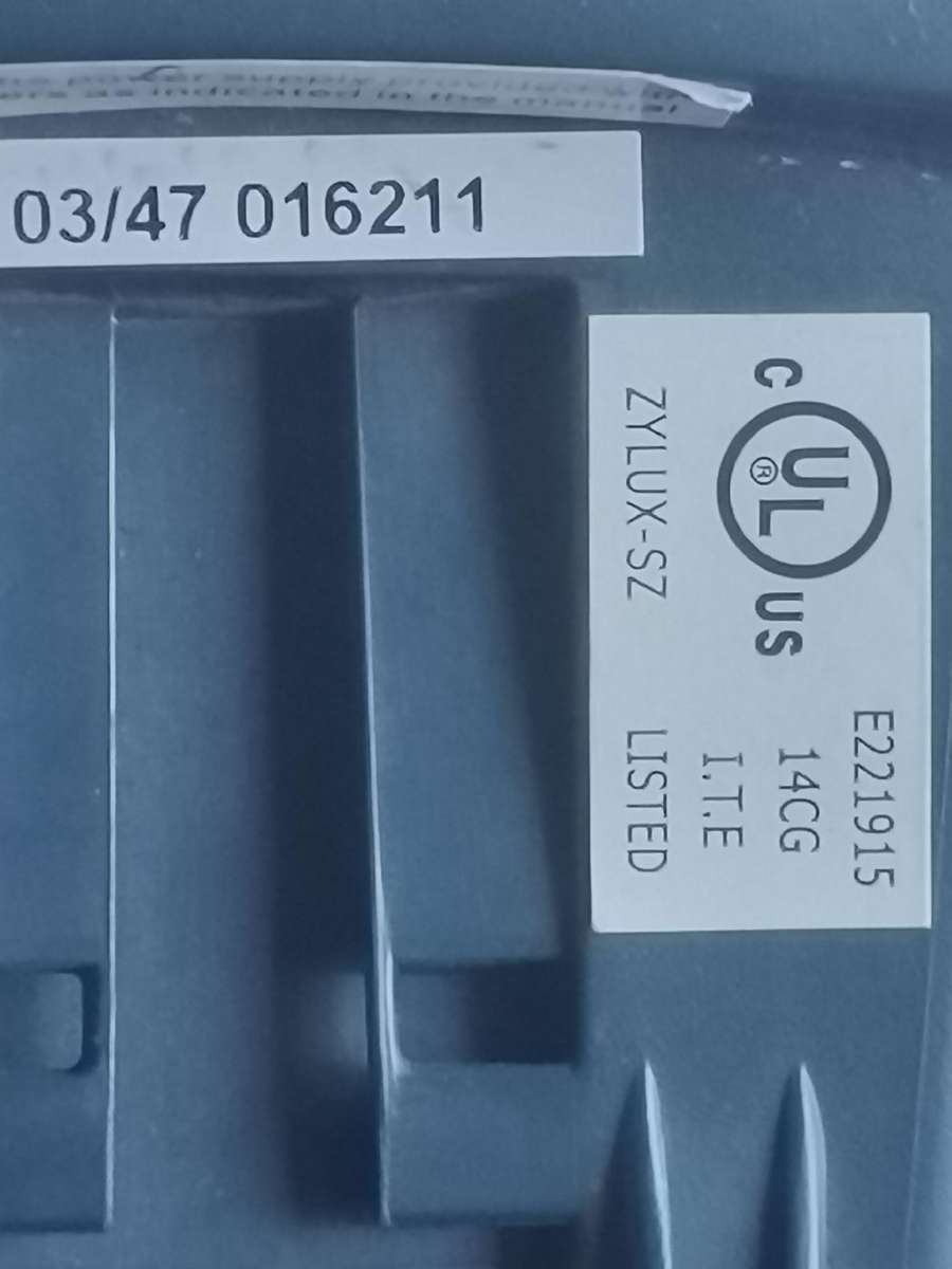 HARMAN KARDON COMPUTER/LAPTOP SPEAKERS IN GOOD WORKING CONDITION