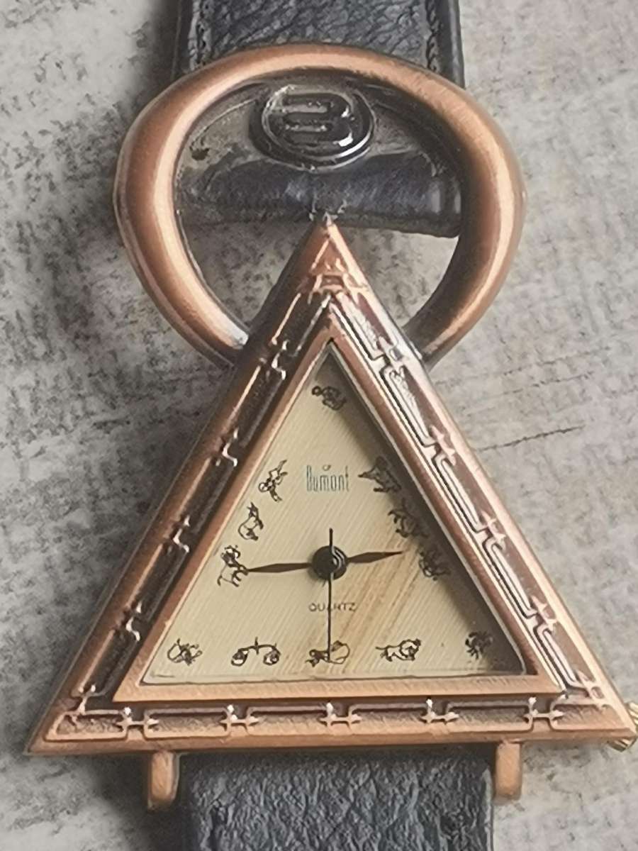 LADIES UNIQUE DUMONT TRIANGLE WATCH IN EXCELLENT WORKING CONDITION
