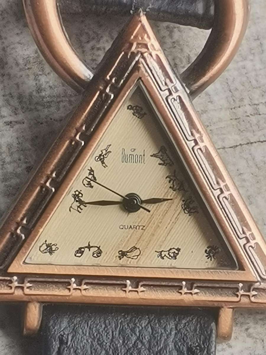 LADIES UNIQUE DUMONT TRIANGLE WATCH IN EXCELLENT WORKING CONDITION