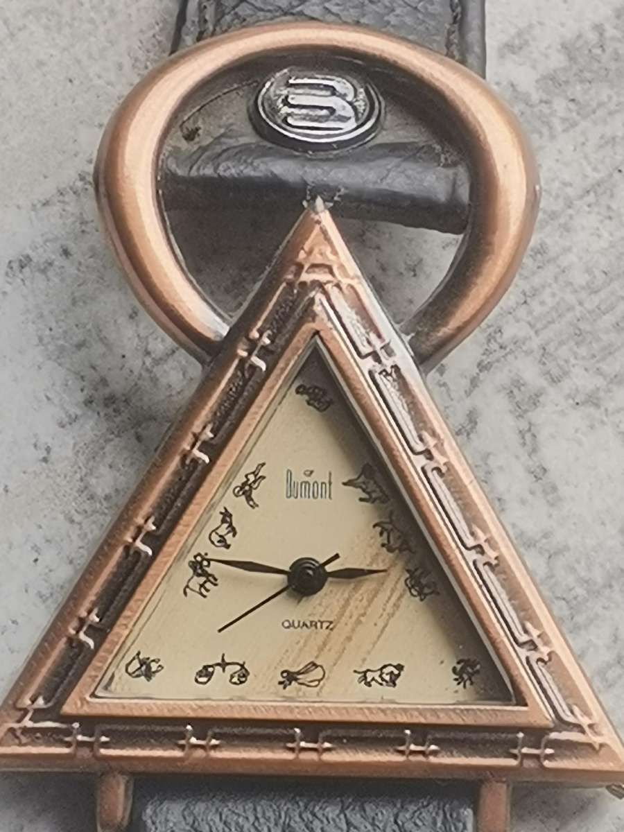 LADIES UNIQUE DUMONT TRIANGLE WATCH IN EXCELLENT WORKING CONDITION