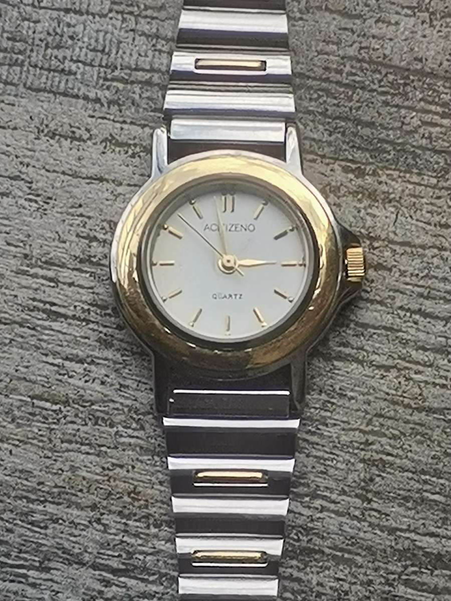 LADIES ACITIZENO 2 TONE WATCH IN EXCELLENT WORKING CONDITION