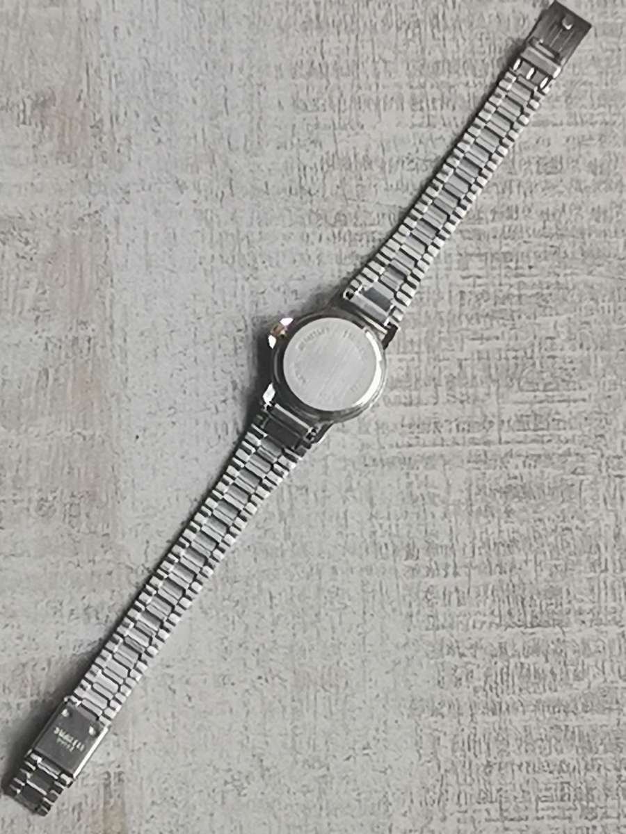 LADIES ACITIZENO 2 TONE WATCH IN EXCELLENT WORKING CONDITION