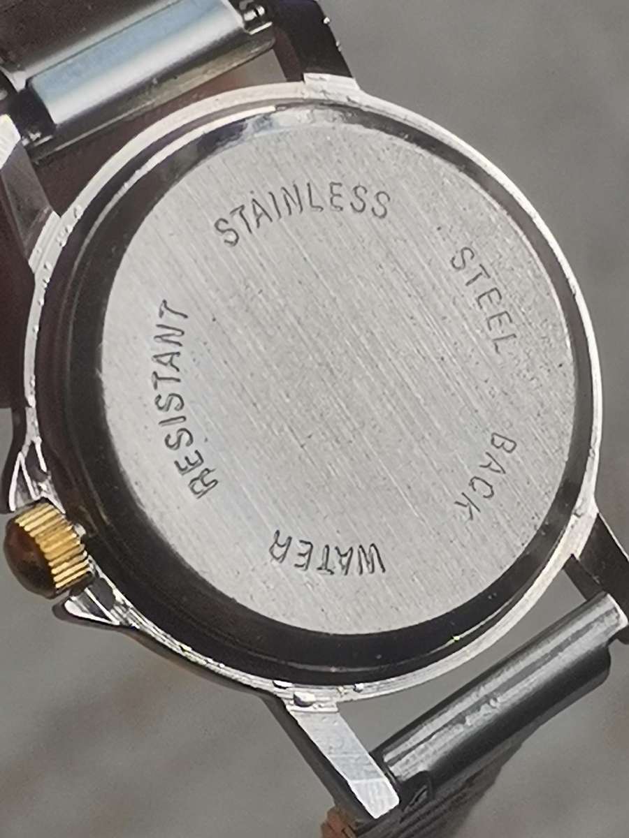 LADIES ACITIZENO 2 TONE WATCH IN EXCELLENT WORKING CONDITION