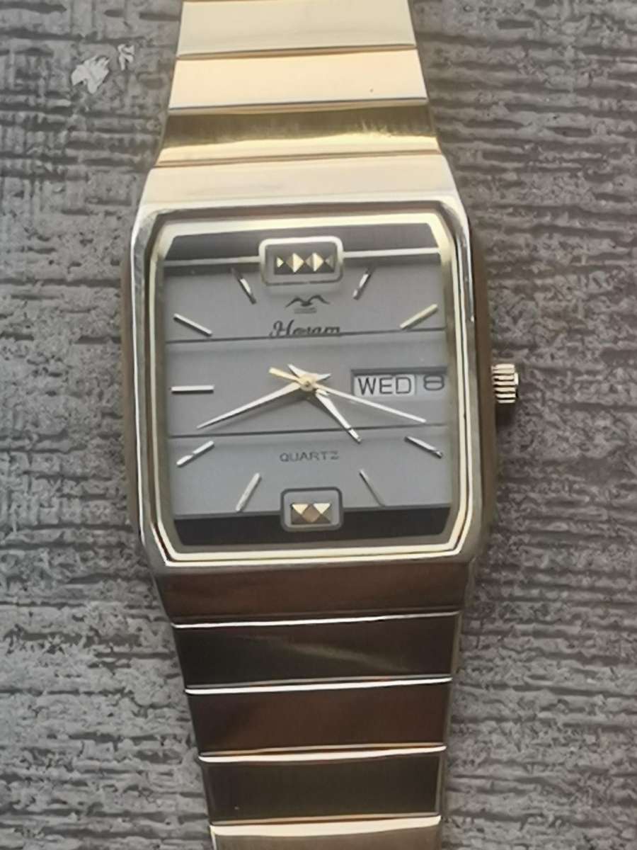 MENS VINTAGE HOSAM GOLD PLATED WATCH IN EXCELLENT WORKING CONDITION