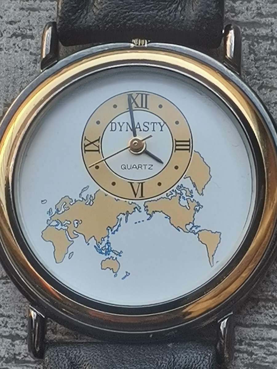 MENS VINTAGE DYNASTY WORLD MAP QUARTZ WATCH IN EXCELLENT WORKING CONDITION