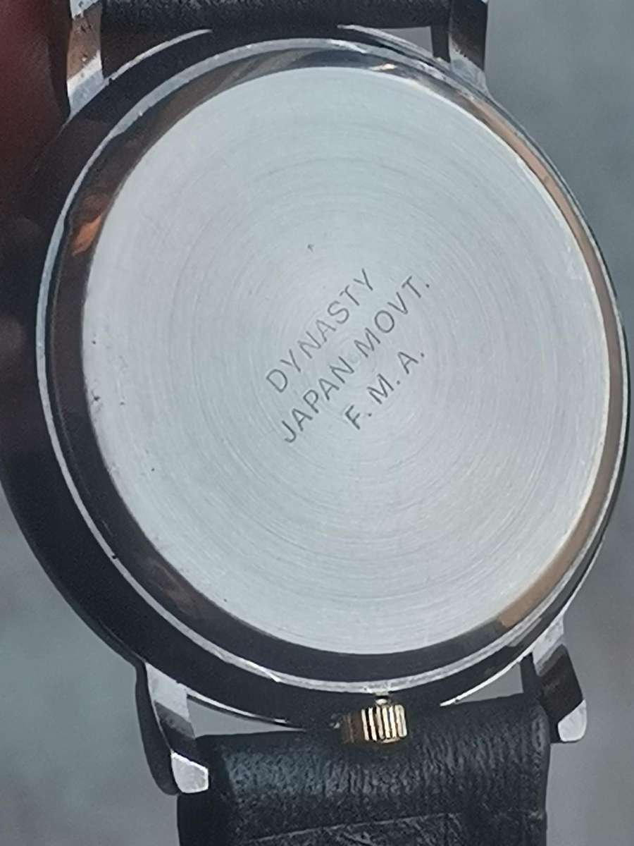 MENS VINTAGE DYNASTY WORLD MAP QUARTZ WATCH IN EXCELLENT WORKING CONDITION