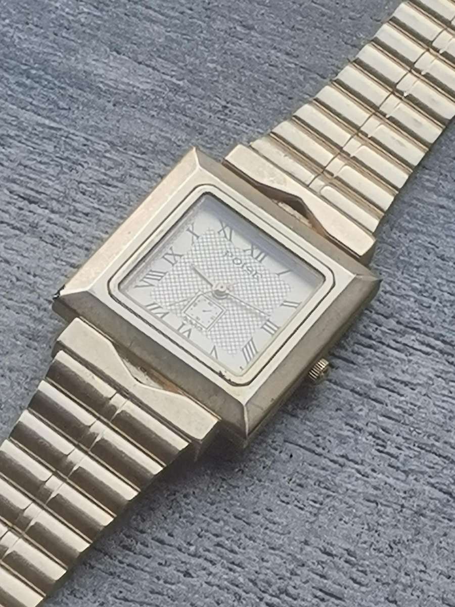 MENS VINTAGE GOLD POISE WATCH IN EXCELLENT WORKING CONDITION