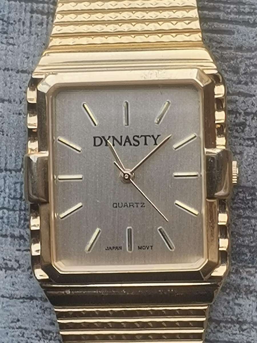 MENS DYNASTY GOLD WATCH IN EXCELLENT WORKING CONDITION