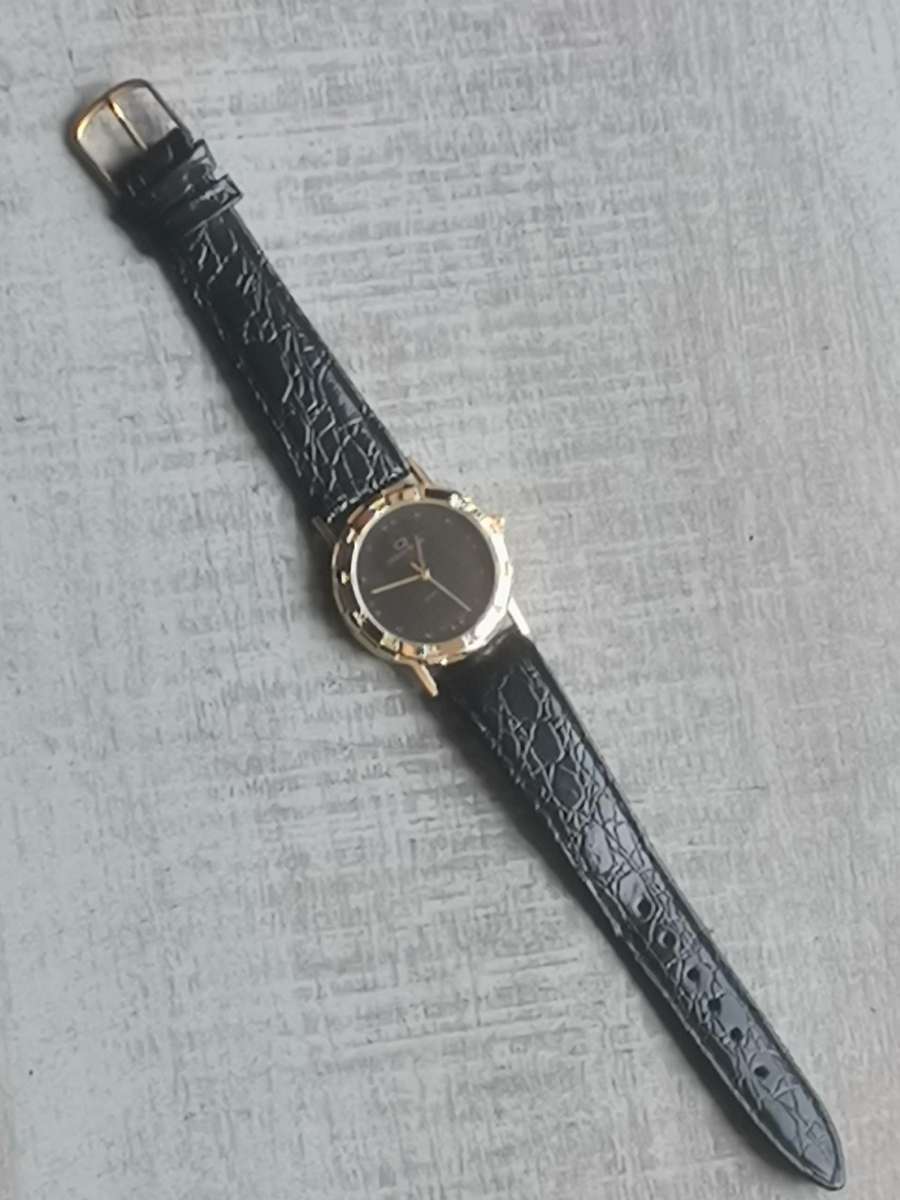 MENS CHARLES DELON GOLD PLATED WATCH IN EXCELLENT WORKING CONDITION